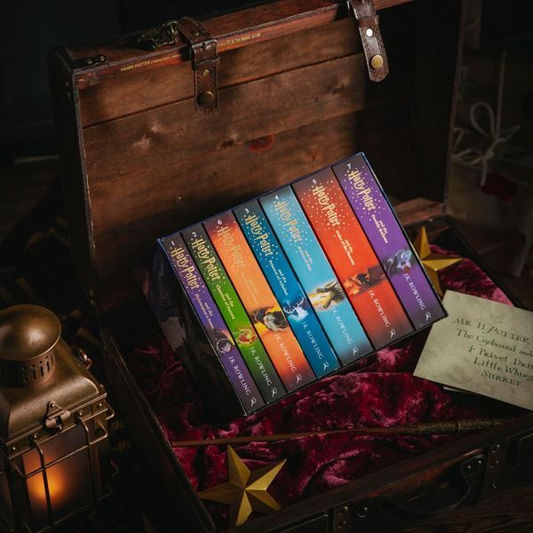 Harry Potter Box Set: The Complete Collection (Children&rsquo;s Paperback) 1029545 фото