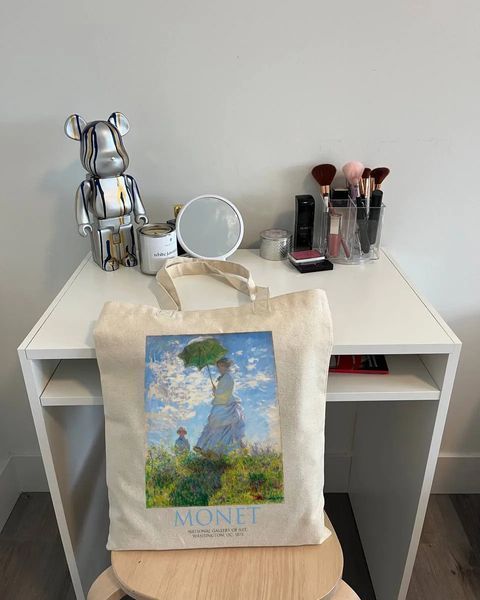 Екошопер BookOpt BK4087 MONET Жінка з парасолькою, бежевий BK4087 фото