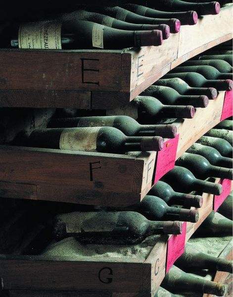 Історія вина в 100 пляшках 1015473 фото