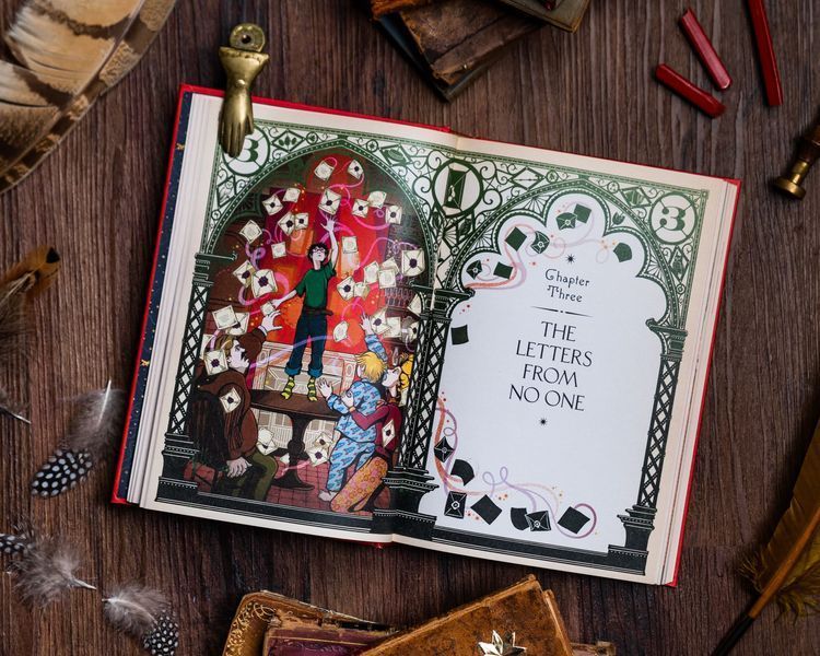 Harry Potter and the Philosopher&rsquo;s Stone: MinaLima Edition 1023555 фото